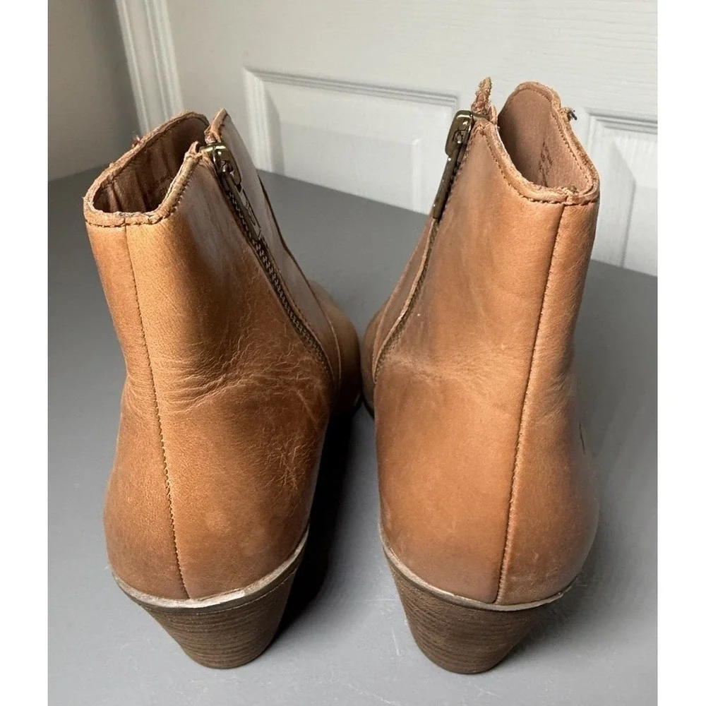 Frye Jennifer Pointed Toe Western Booties in Cognac Ankle Boots Sz 8.5 Bohemian